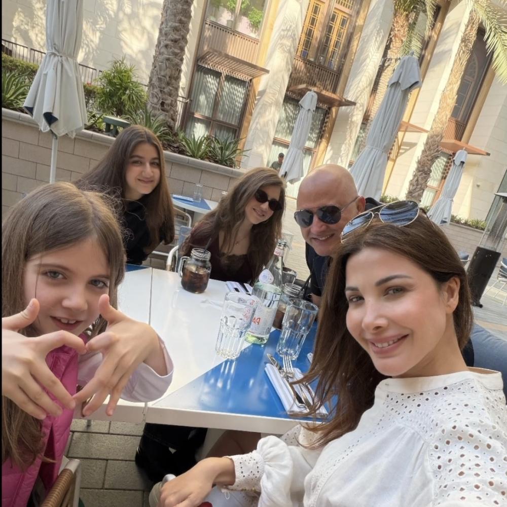 نانسي عجرم واسرتها 