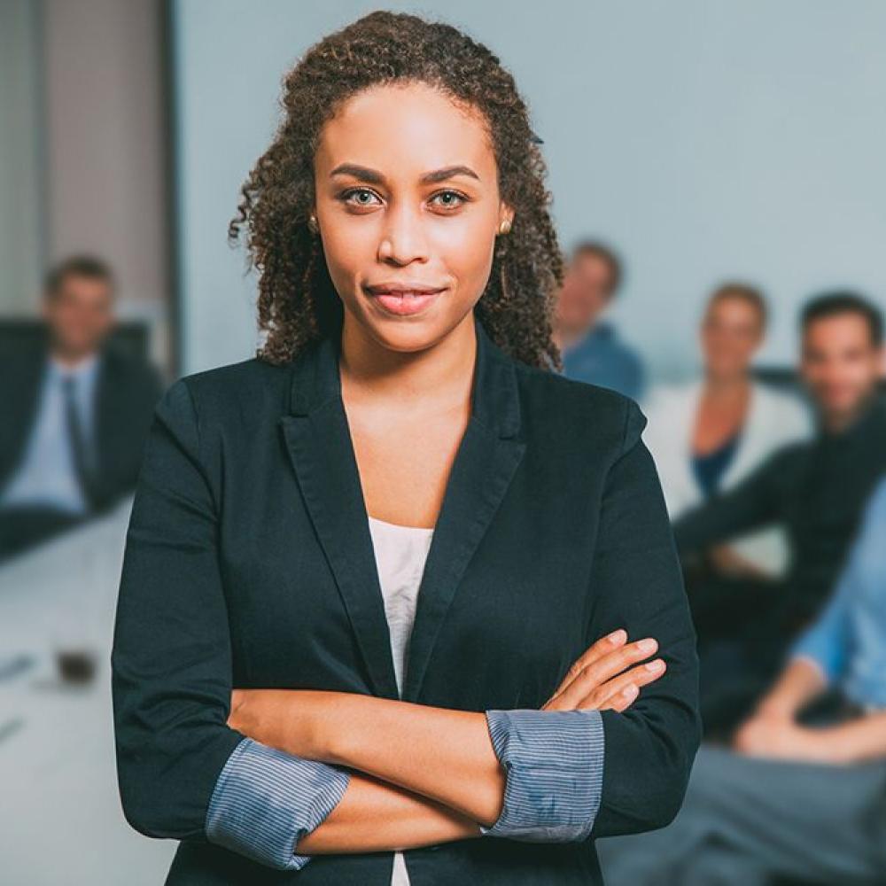 كيف تستثمر المرأة القيادية في تطوير ذاتها كأهم أصل مالي