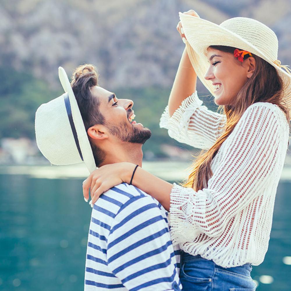 كيف تجعلين رجل القوس يقع في حبك؟