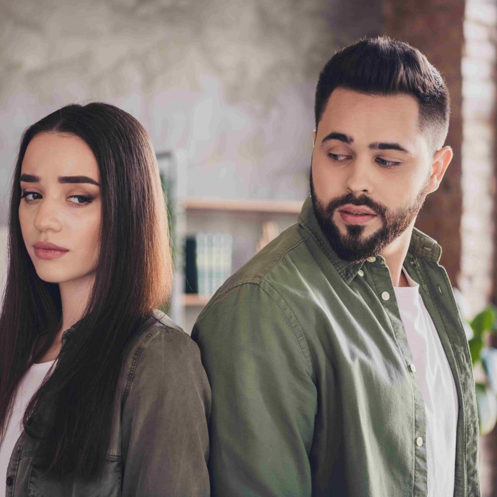 افهمي لماذا يحب بعض الرجال العلاقات الصعبة