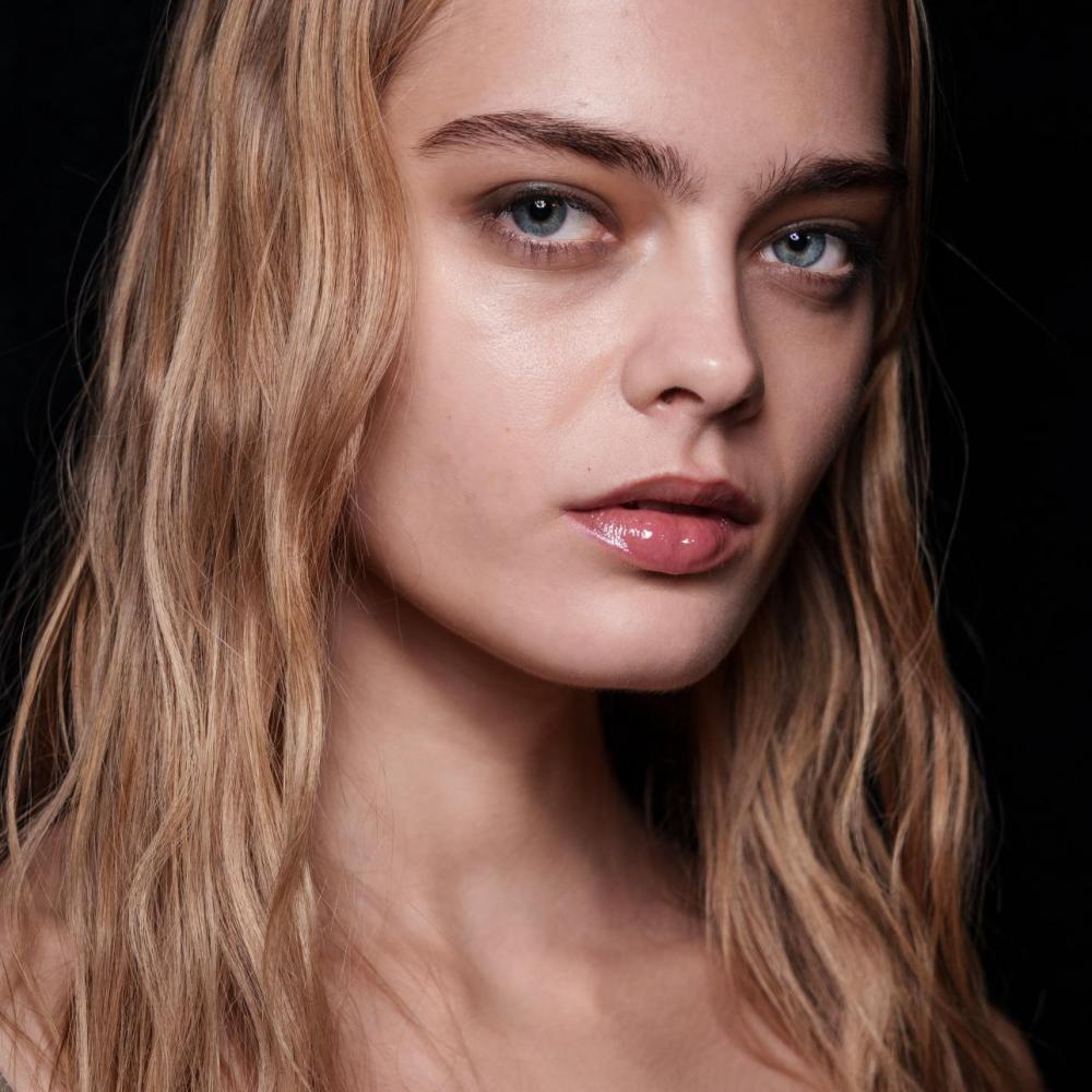 من الهيشان إلى اللمعان طرق فعّالة لعلاج جفاف الشعر المصبوغ خلال شهر رمضان