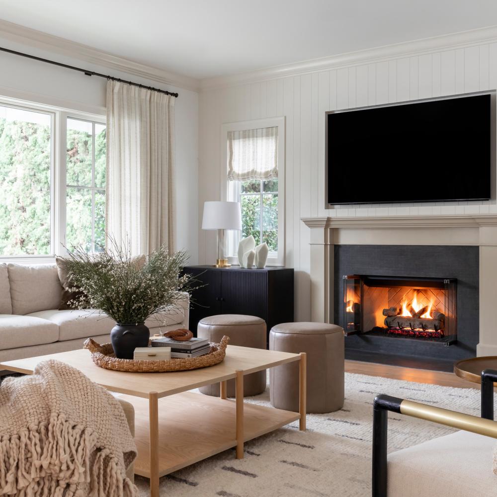 غرفة معيشة مرتبة استعدادا لشهر رمضان