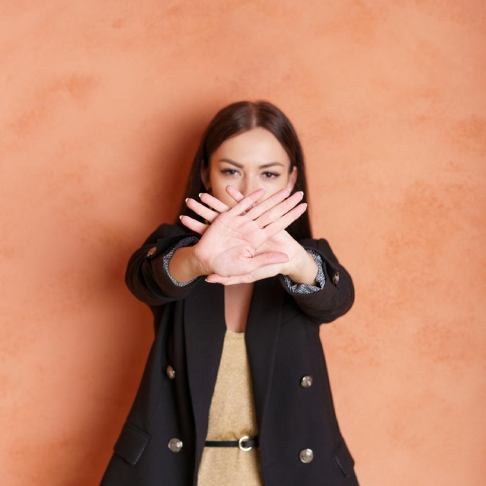 فن الرفض بامتنان كيف تحمين طاقتكِ الكامنة دون الشعور بالذنب؟