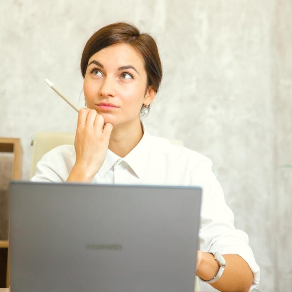 كيف تتغلبين على الشك الداخلي وتدركين قيمتكِ الحقيقية؟