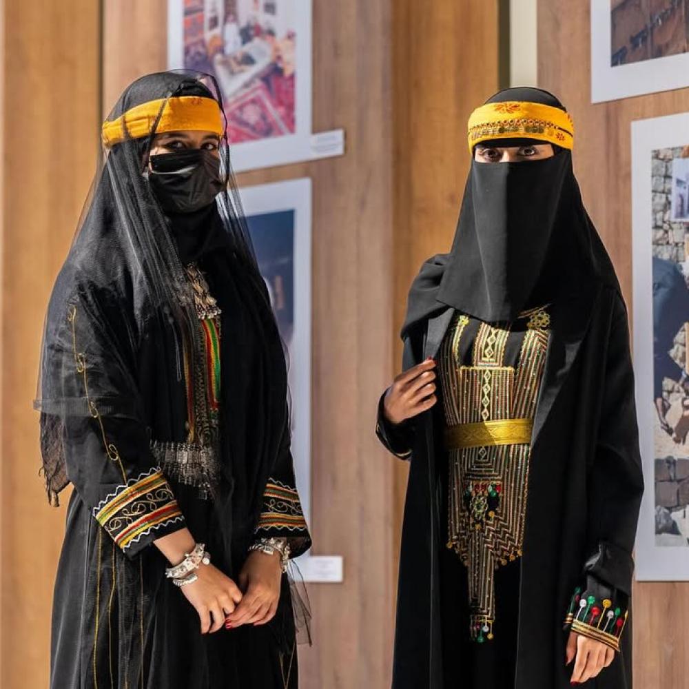 يوم التأسيس بلمسات ثقافية مميزة 