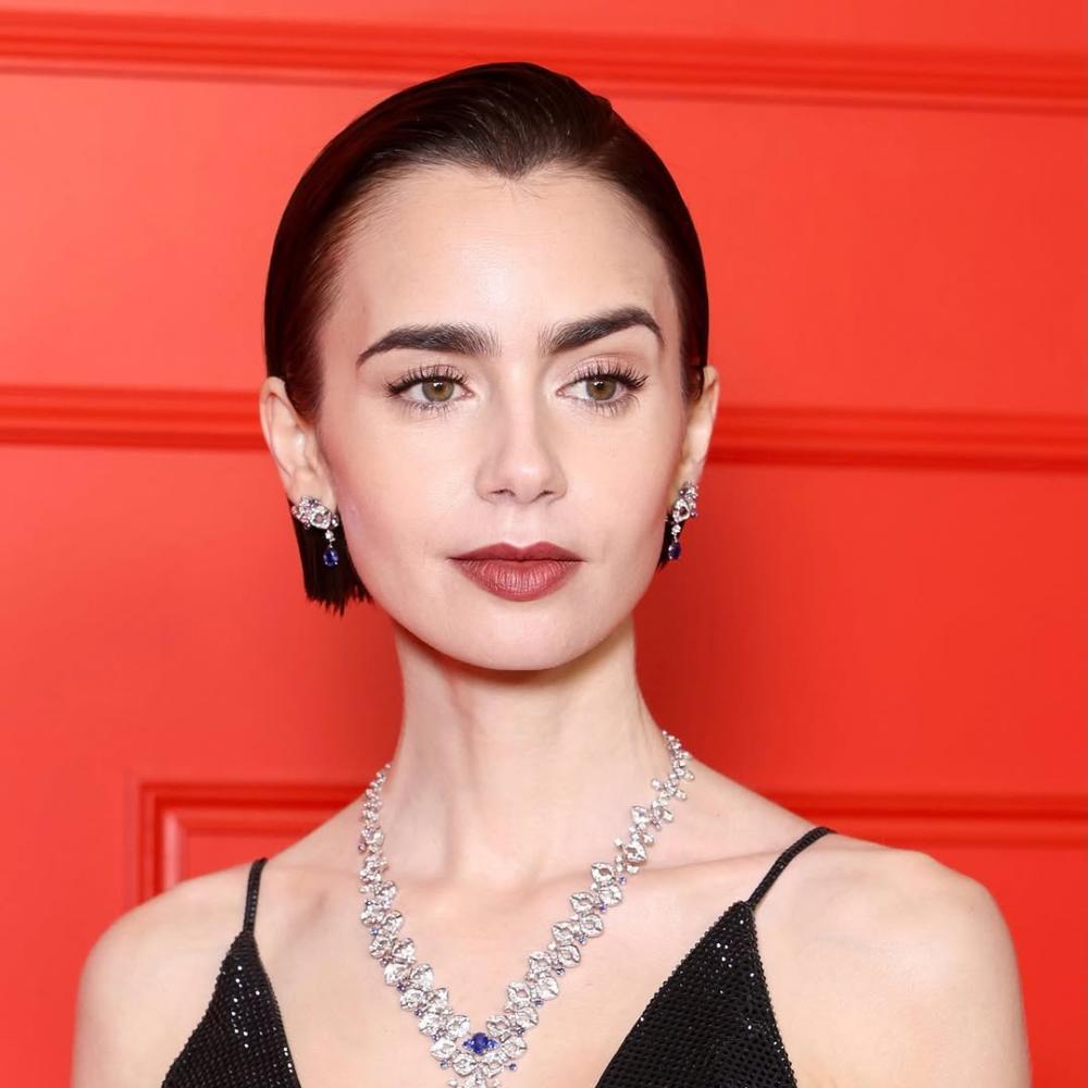 ليلي كولينز