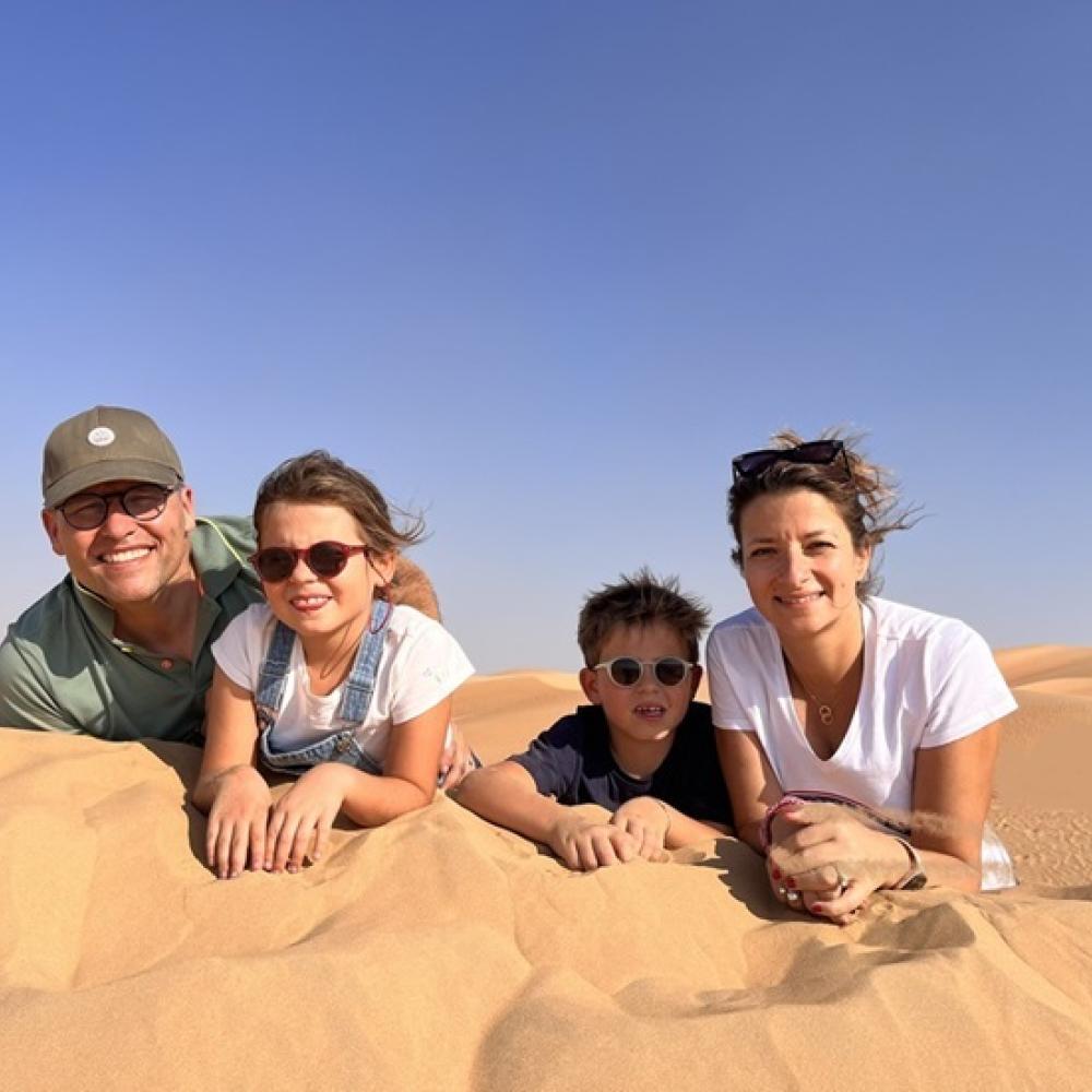 اري مييو وسيريك دورلو وأولادهما