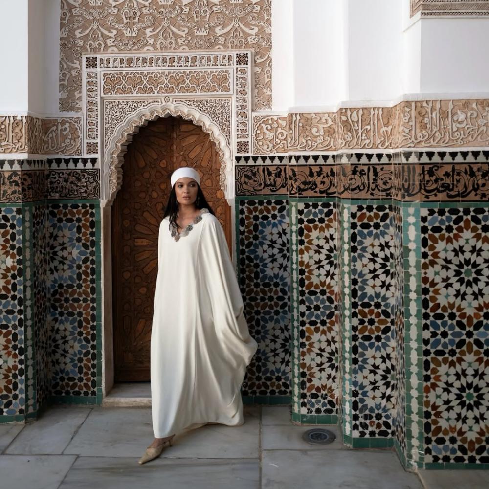 إطلالة من ABADIA