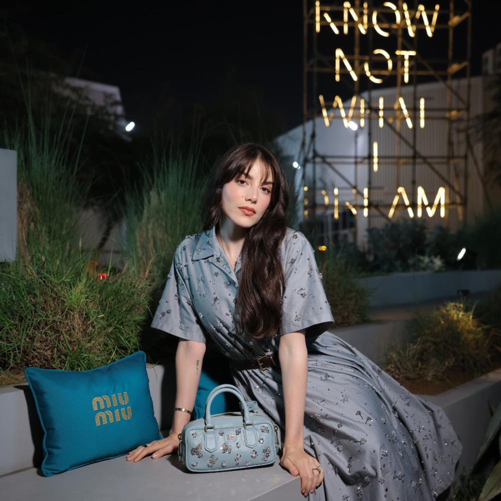 ‏"ميو ميو" تقدّم ‏Sunset to Sunrise