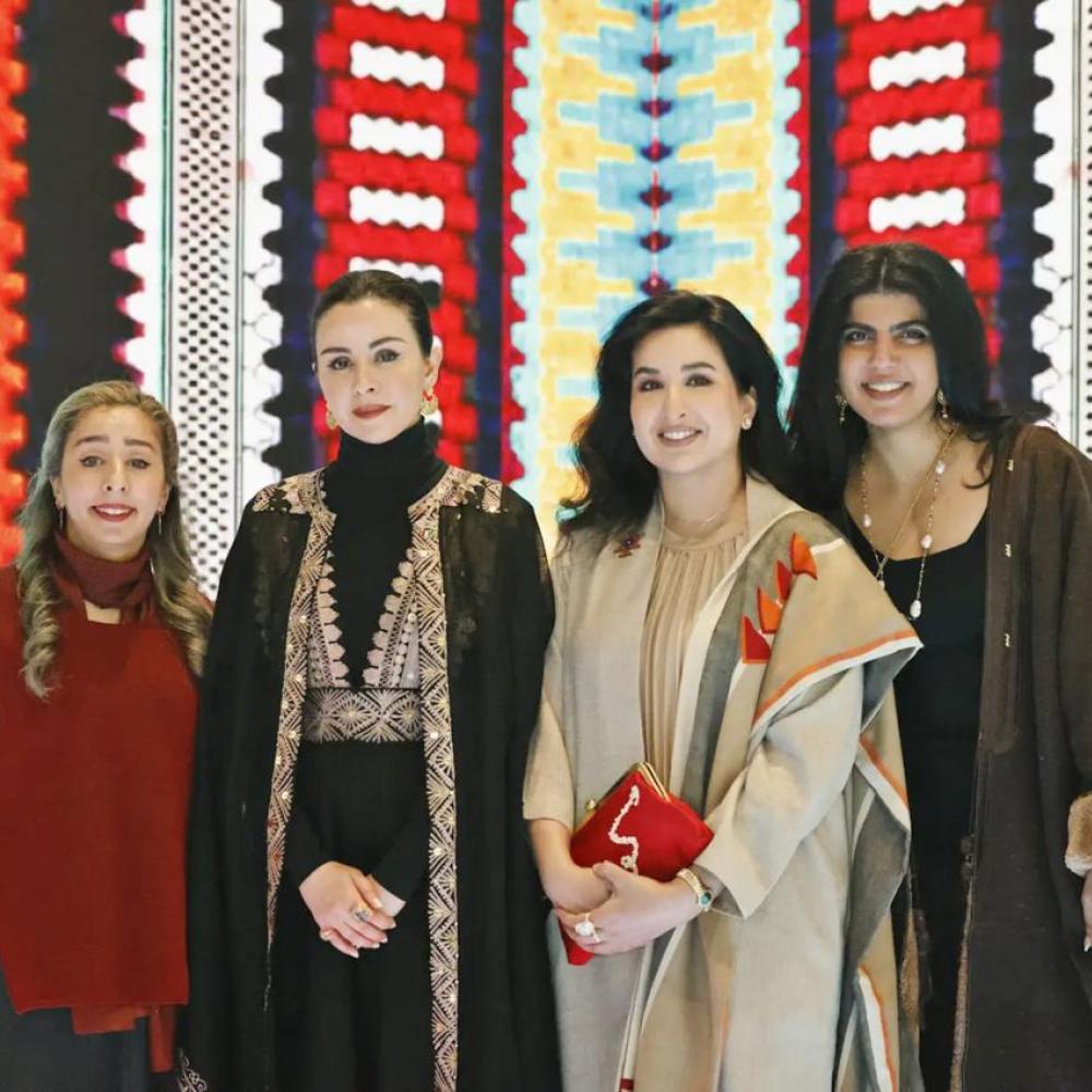 خاص "هي": منيرة الشامي تقدم السدو بصيغة رقمية في احتفال السفارة الكويتية بواشنطن