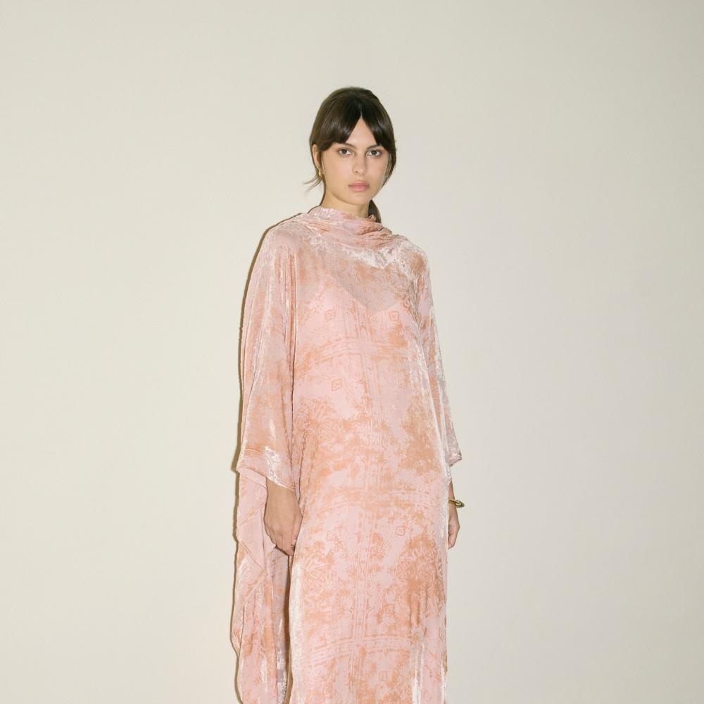 قفطان ناعم وملون من abadiaofficial