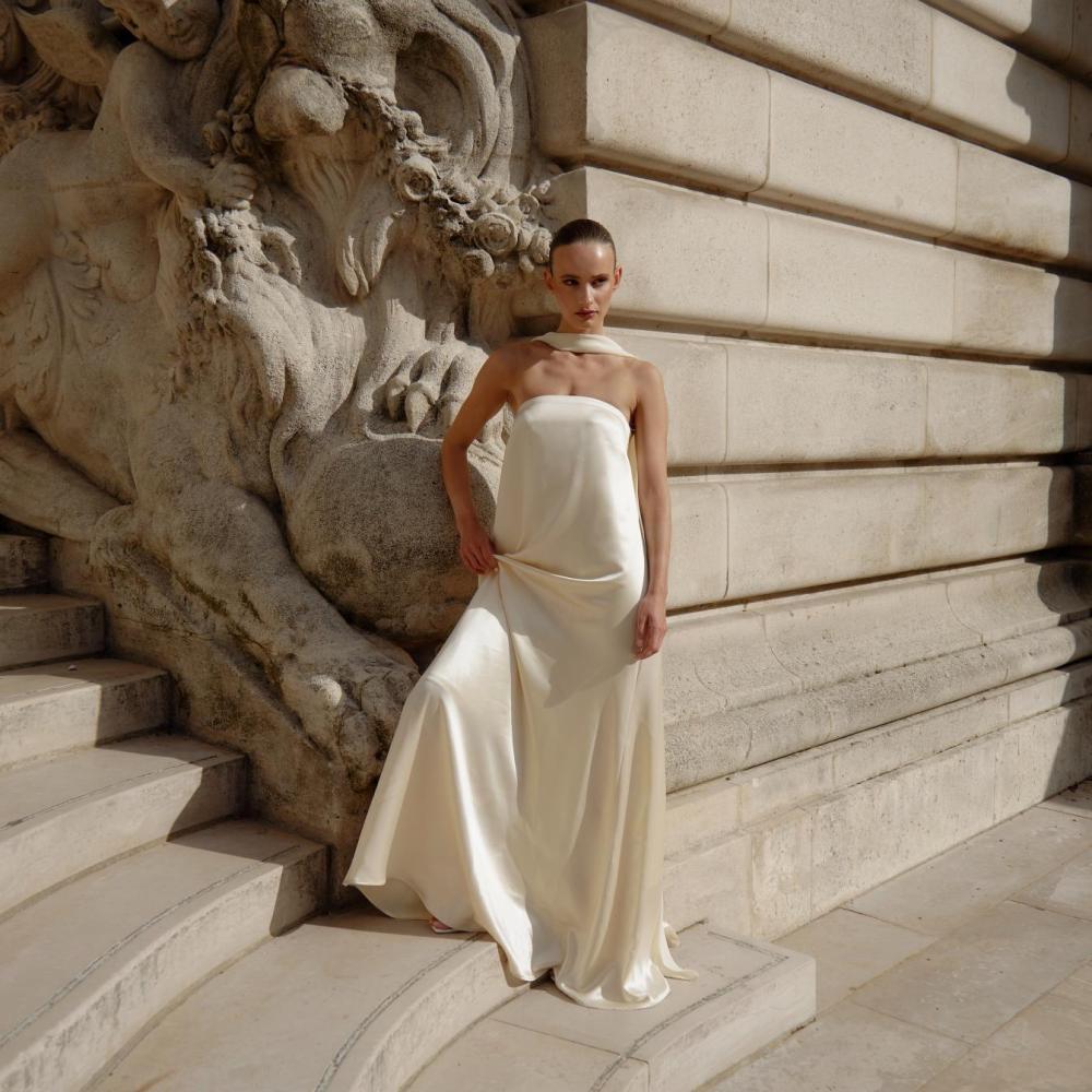 خاص "هي": علامة…NÓRA أربع شقيقات يعدن تعريف الفخامة المتاحة في المنطقة