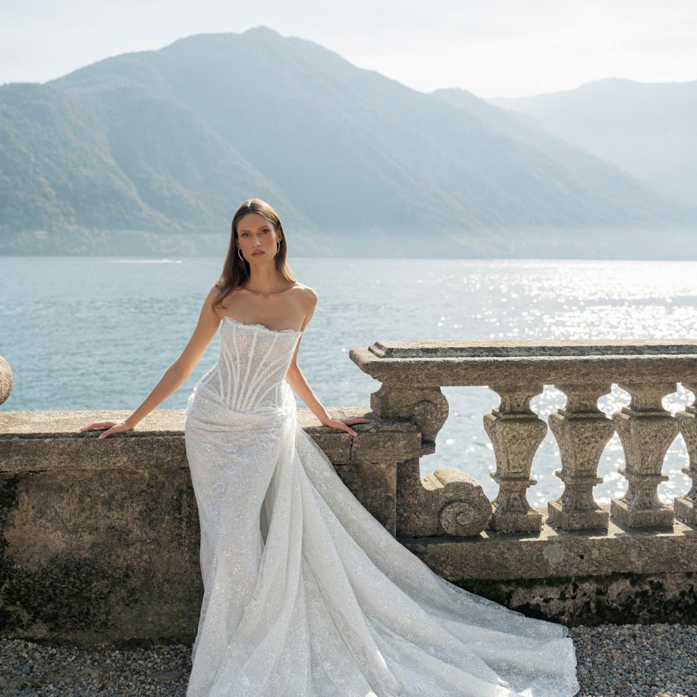 فستان زفاف بتصميم الحورية من ريكا سبوزا