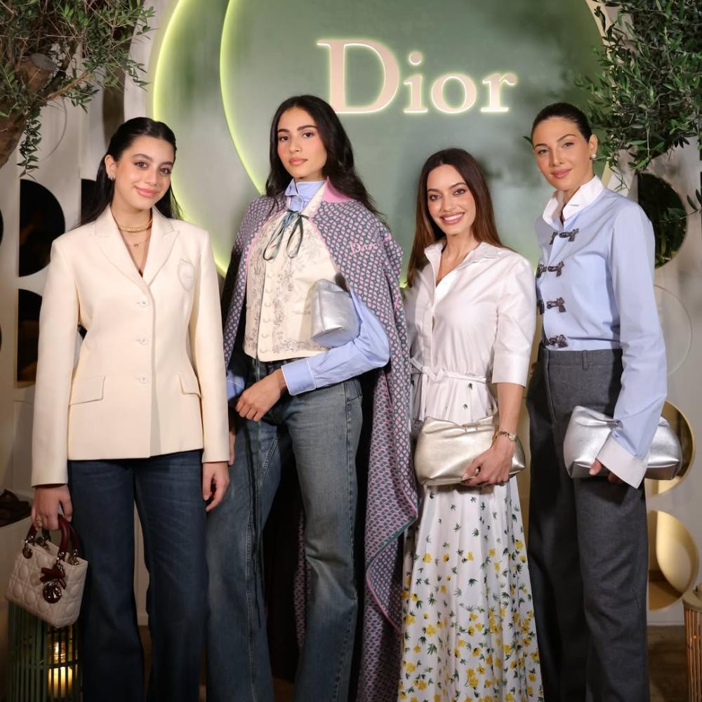 إطلالات النجمات في أمسيات رمضان