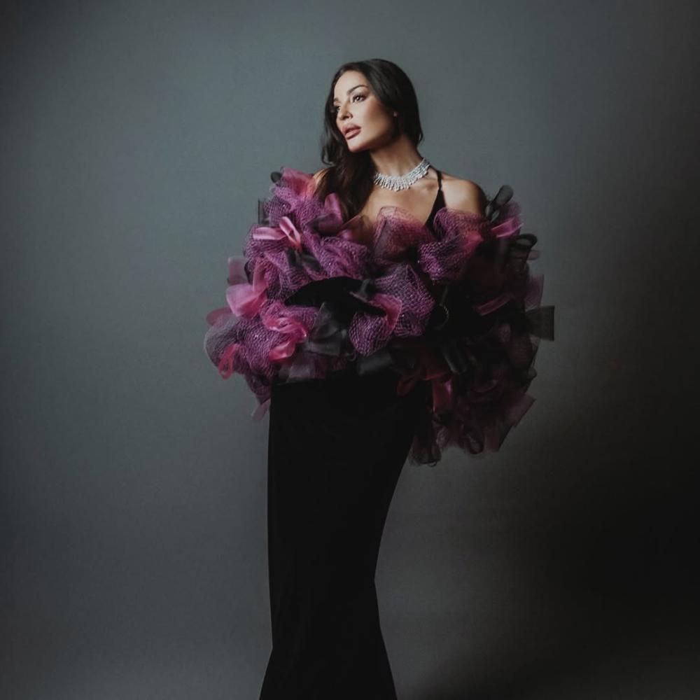 أجمل إطلالات نادين نسيب نجيم بالفساتين السوداء قبل مسلسل "ممكن"