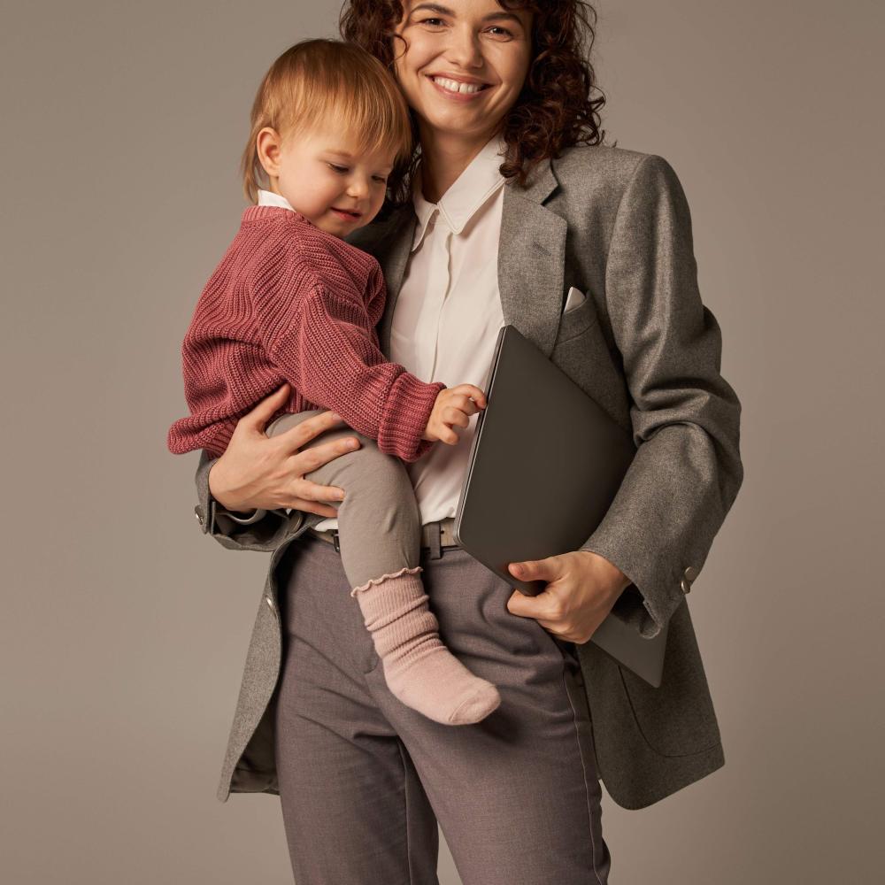 اتباع الأم العاملة نظام غذائي صحي في رمضان يدعم صحتها الجسدية والنفسية