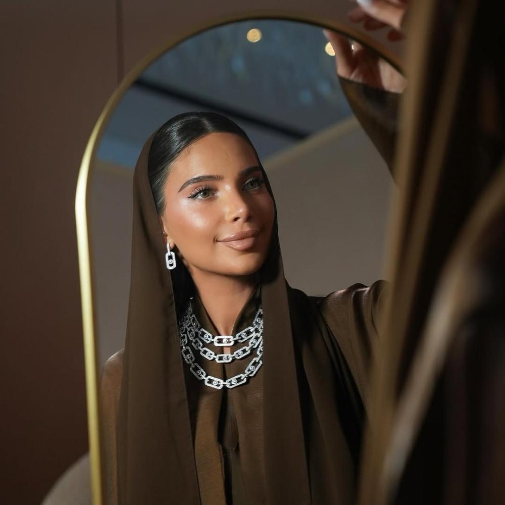 المؤثرة فاطمة بمجوهرات  Messika