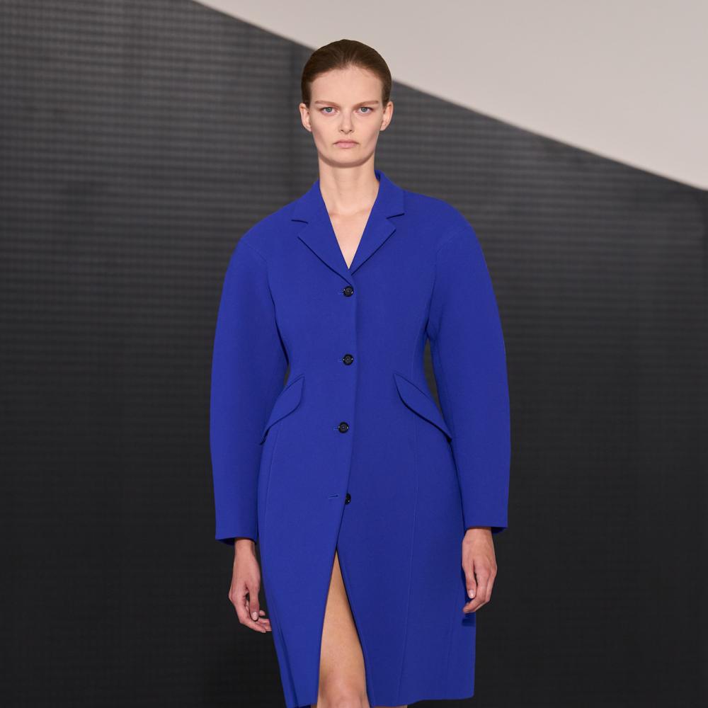 Capri Blue‏... لون الموسم لطاقة منعشة في إطلالات ربيع وصيف 2026‏