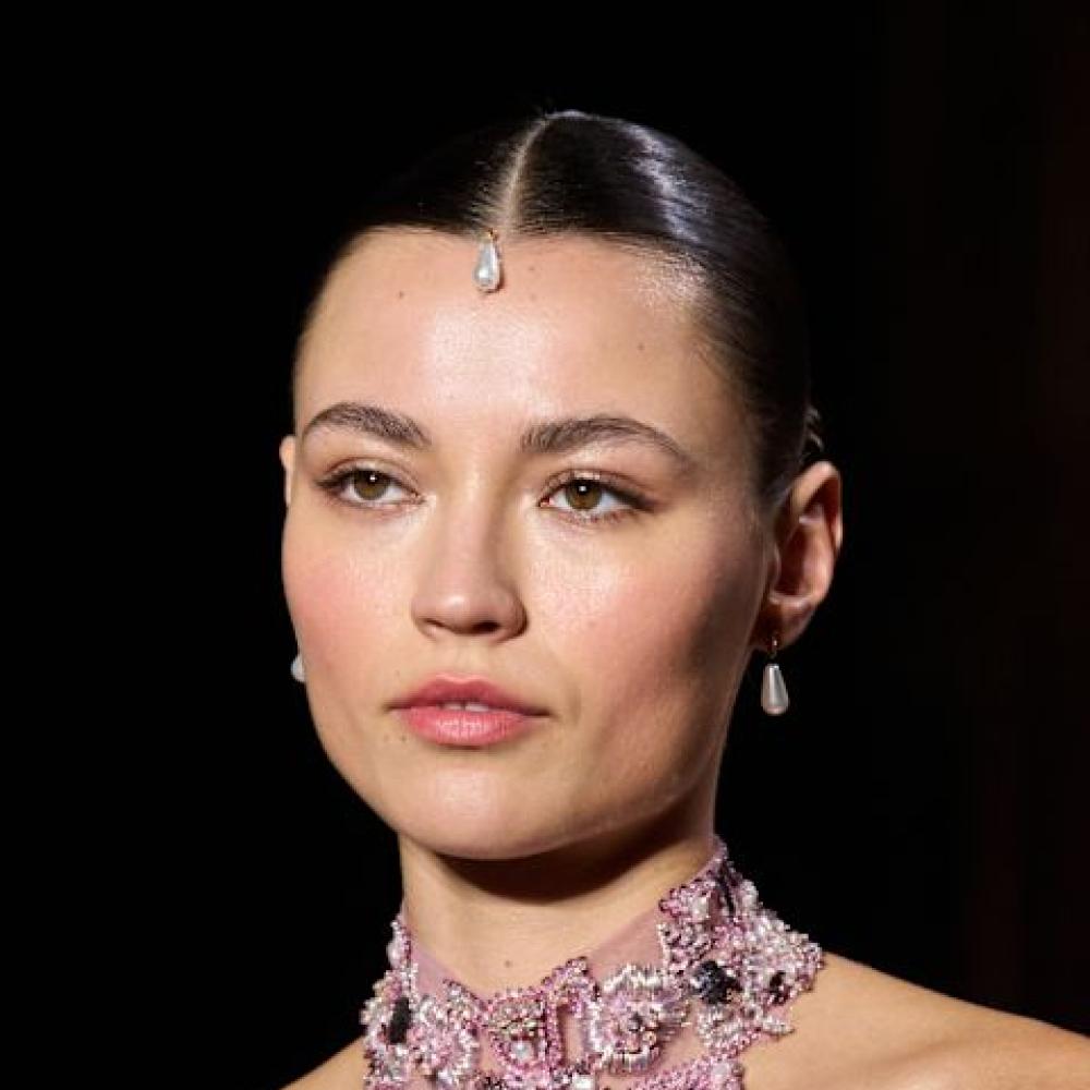 عارضة زهير مراد