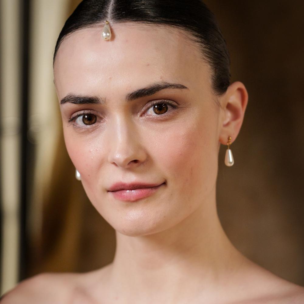 كريمات متنوعة وليلية للعناية بالعينين من دار Zuhair Murad