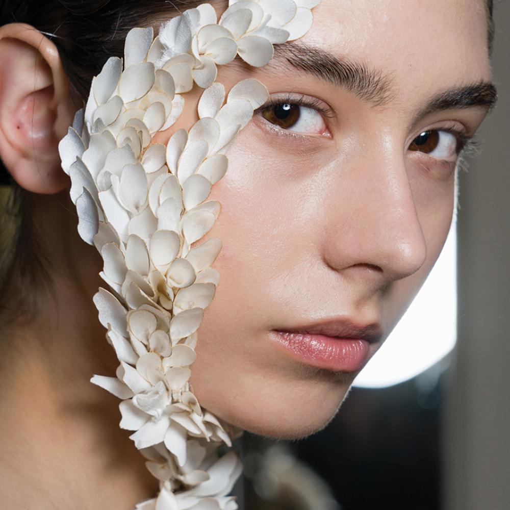 حين تزهر المرأة يولد جمال جديد