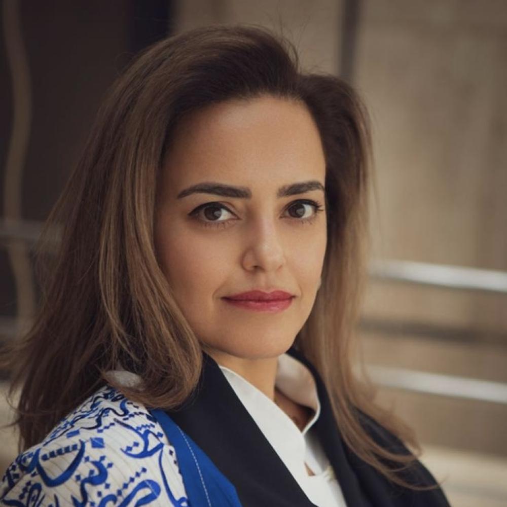 حوار مع رائدة الأعمال مناير الشارخ عن تأثير والدتها في مسيرتها