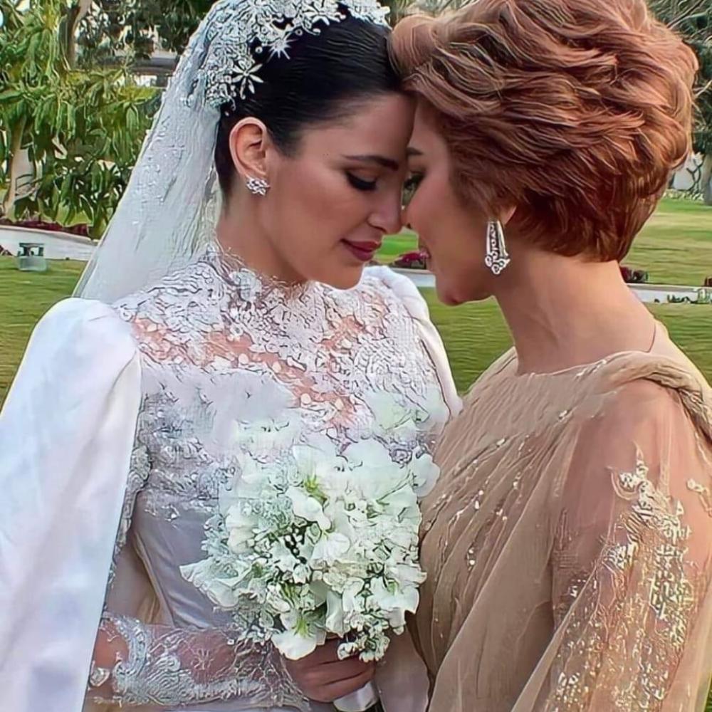 اصالة نصري غنت لابنتها في يوم الزفاف