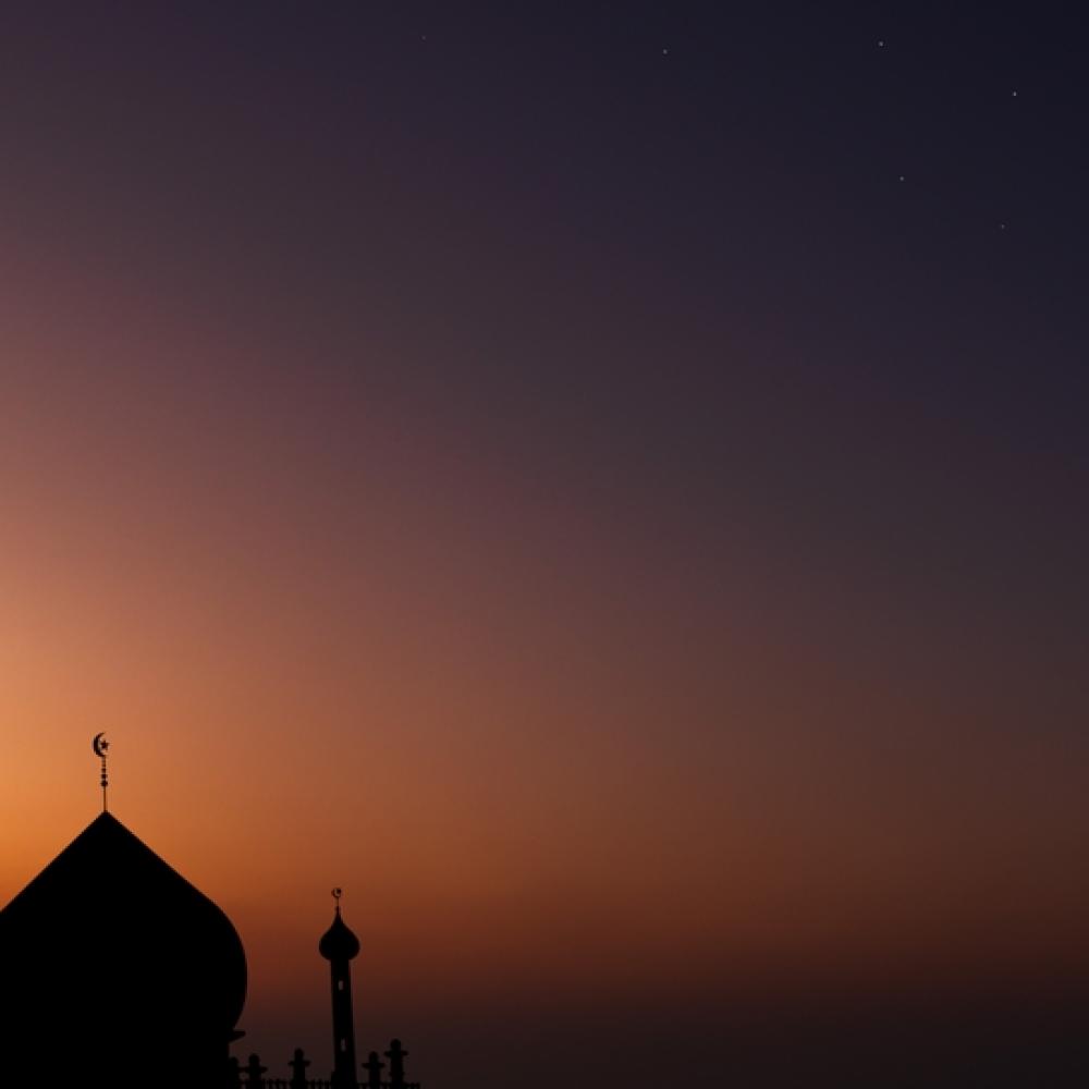 تهنئة عيد الفطر: عبارات ورسائل قصيرة لمعايدة الأهل والأصدقاء