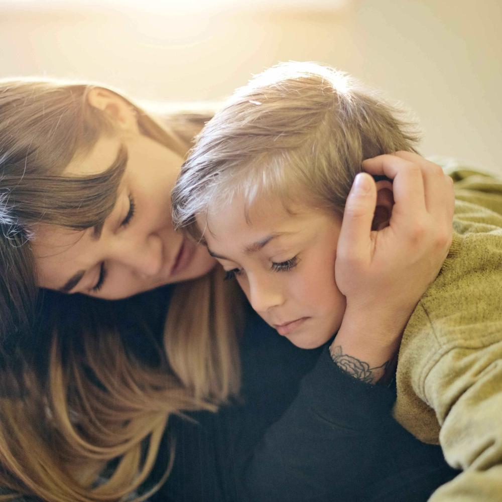 التوتر والخوف من أسباب التبول اللاإرادي عند الأطفال