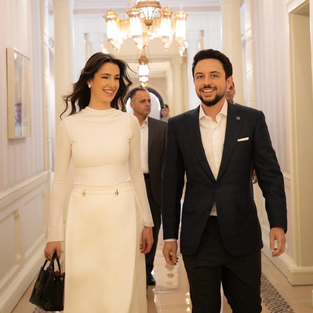 الرقي والإحتشام في إطلالات الأميرة رجوة باللون الأبيض