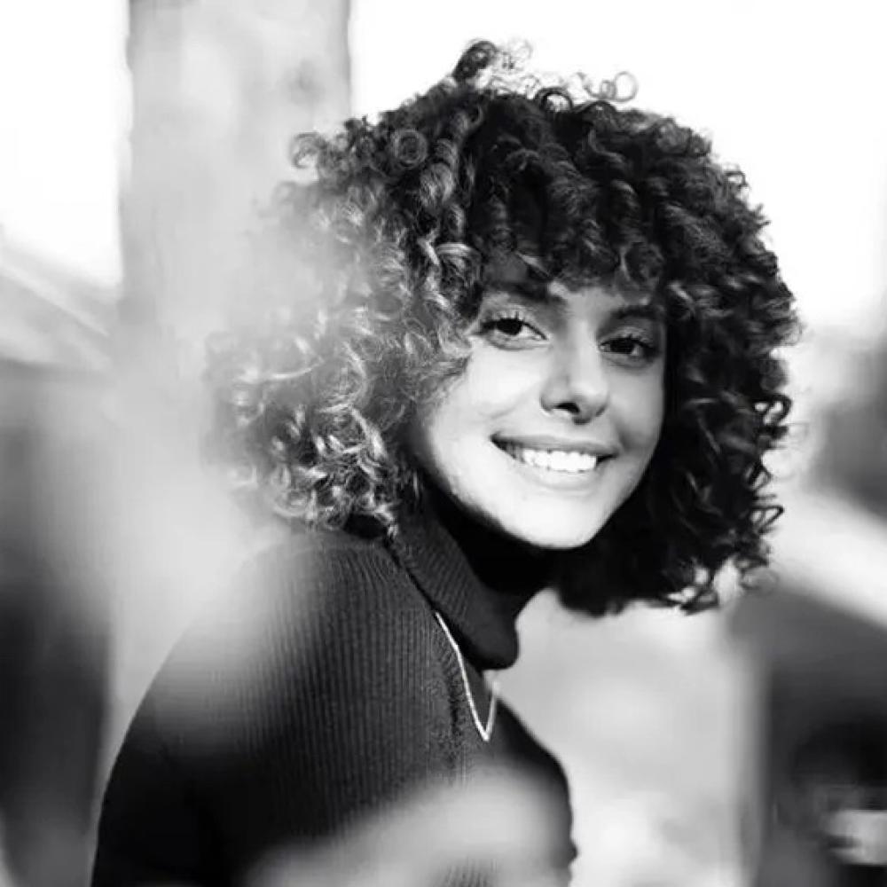 هلا الحيد مخرجة فيلم أم السعف والليف الصورة من موقع saudipedia