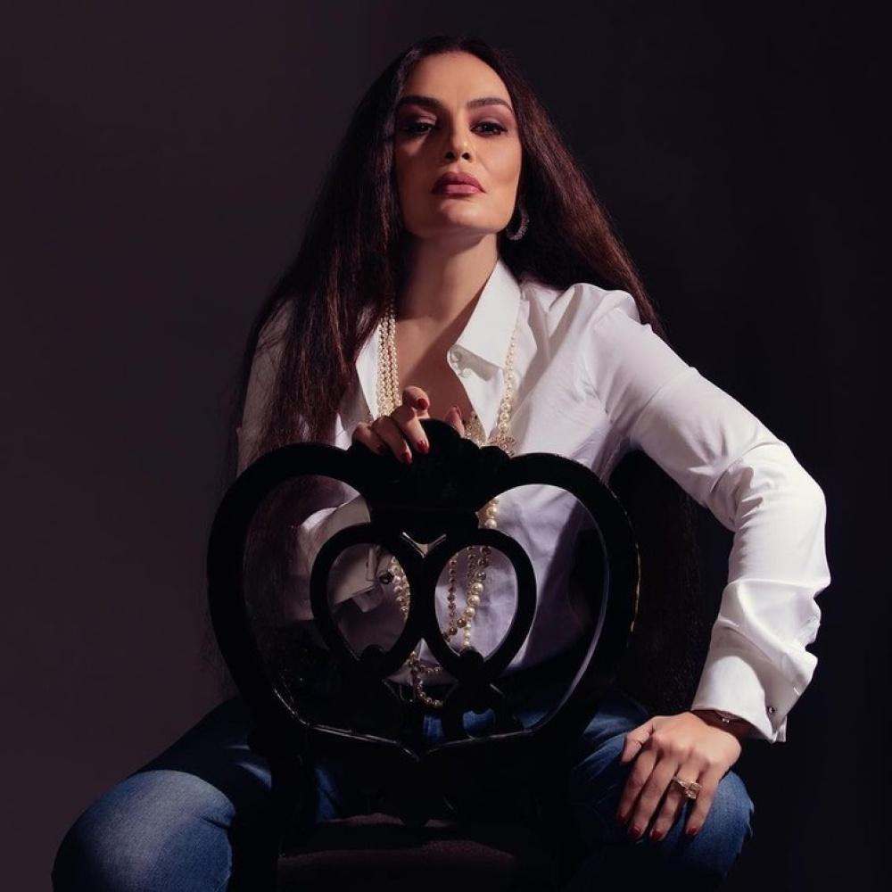 النجمة شريهان