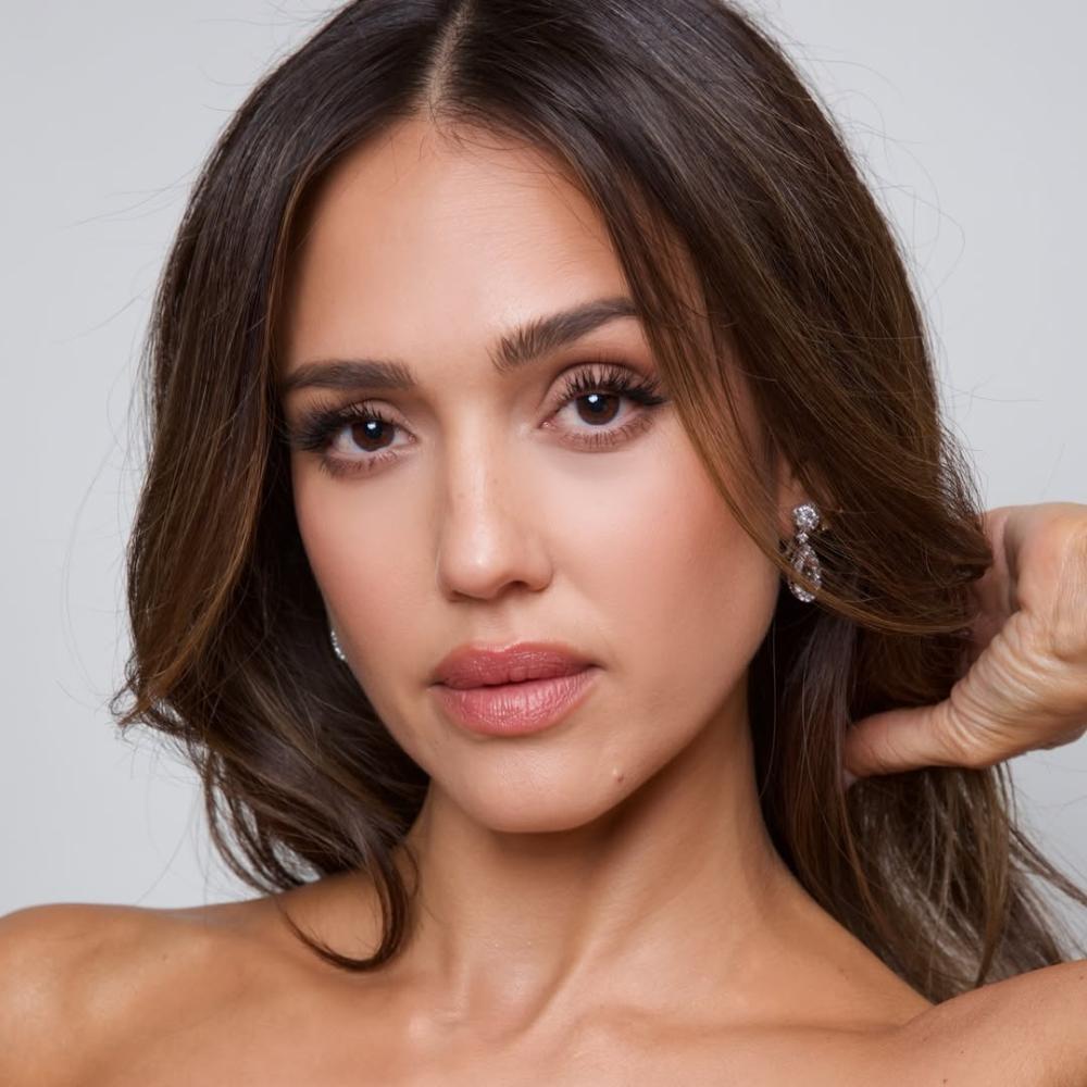 صورة جيسيكا ألبا من حسابها على إنستاغرام.