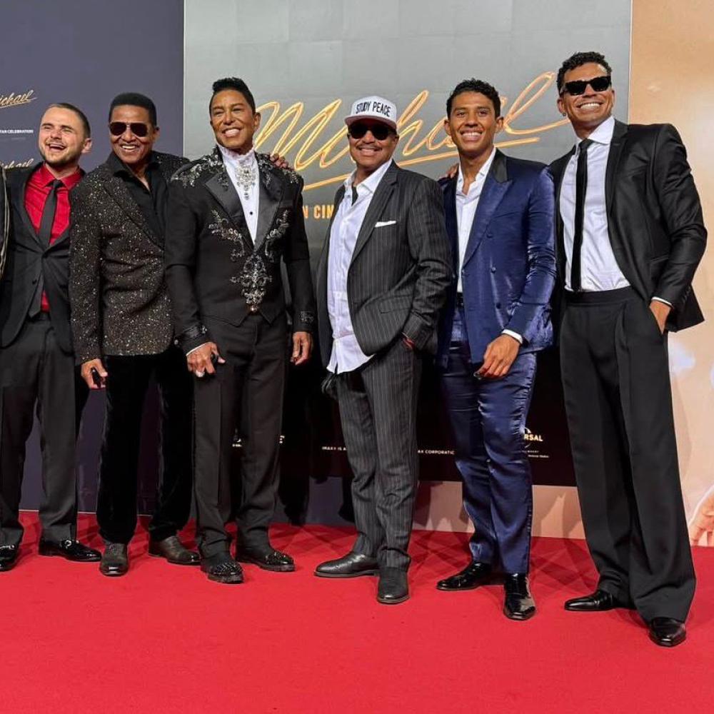 عائلة جاكسون تحتفل بفيلم "مايكل"