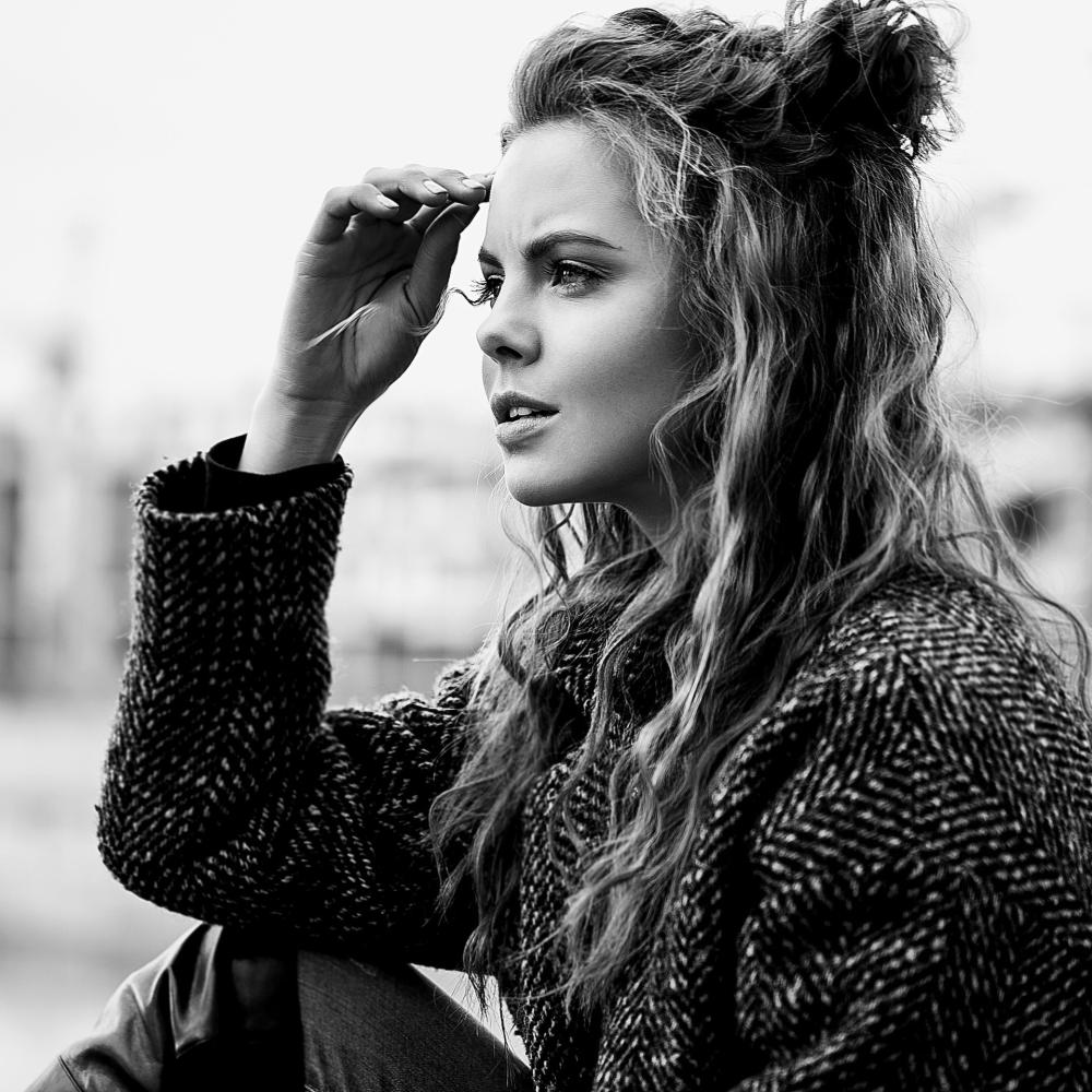 متلازمة المرأة المستقلة ترتبط بتحارب المرأة في الحياة وتعرضها للخيبات والصدمات