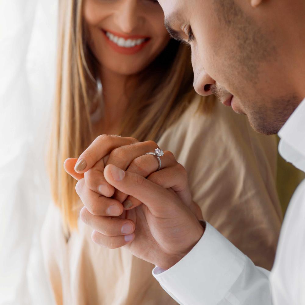 معرفة كيف تختارين شريك الحياة بعقل لا بقلب فقط يحقق علاقة مستقرة وآمنة