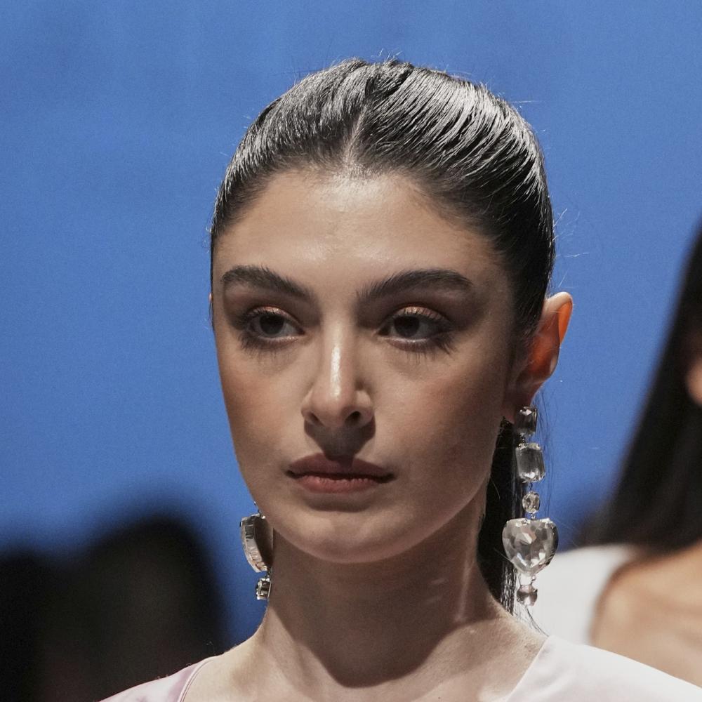 إليك مستحضرات تجميل تعتني بجمالك وتساعدك على تخفيف الشعور بالتوتر