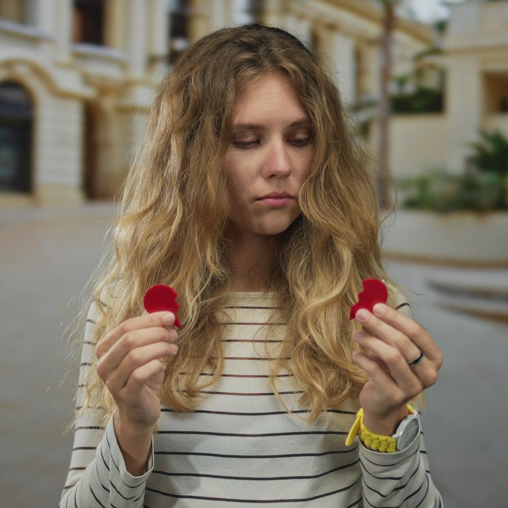 التعافي من حب انتهى قبل أن يبدأ ليس أمرًا سهلًا كما يعتقد البعض