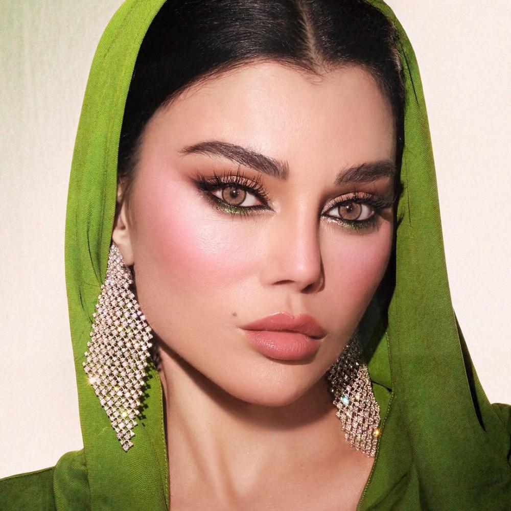 هيفاء وهبي كيف تحافظ على مظهر أصغر من عمرها