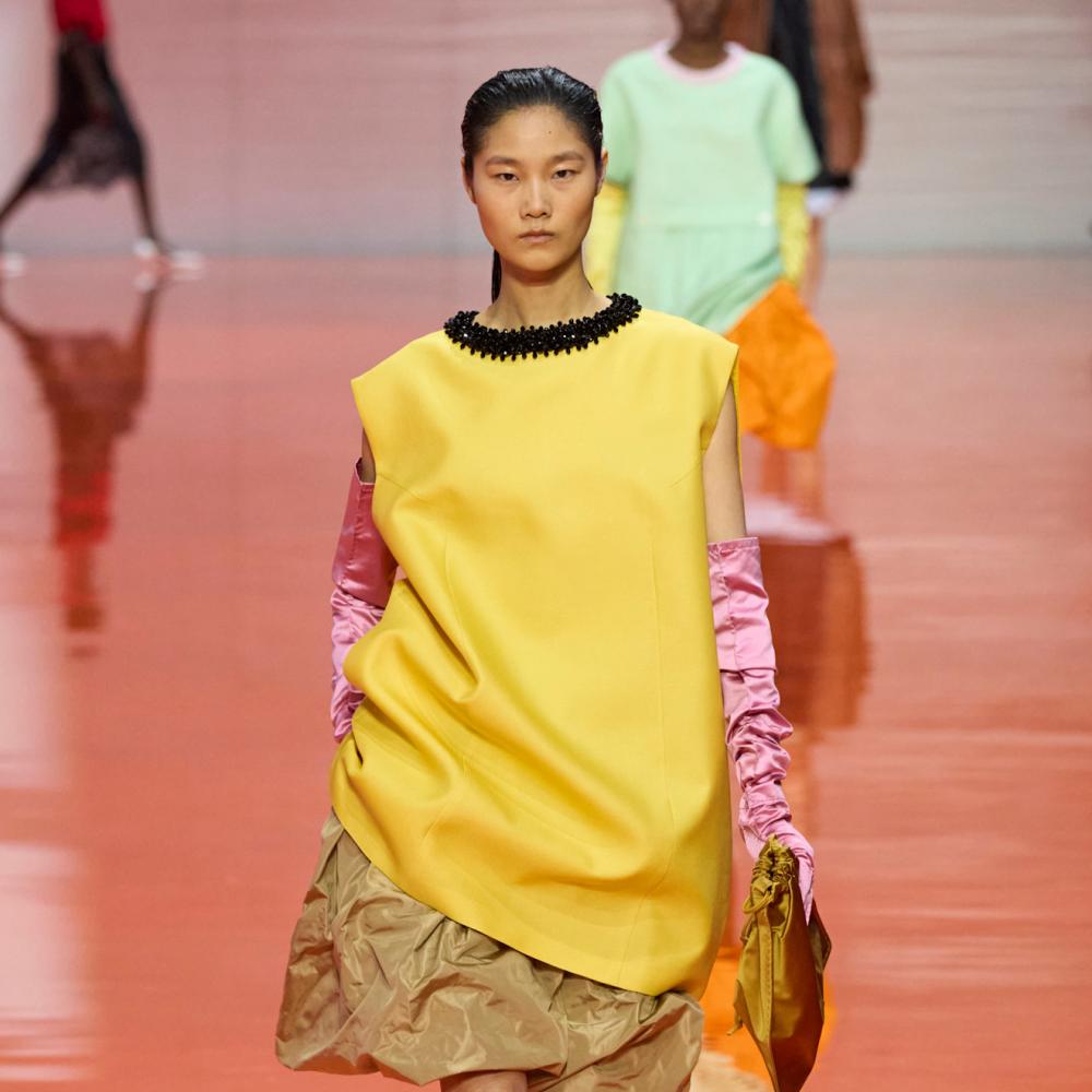 من عرض ازياء Prada