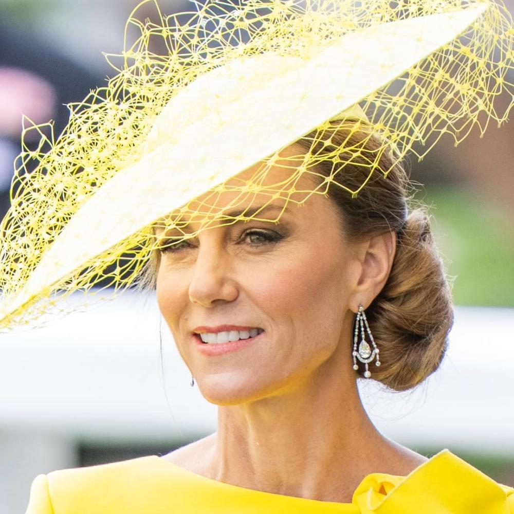 رسمات المكياج الداكن بأسلوب kate Middleton
