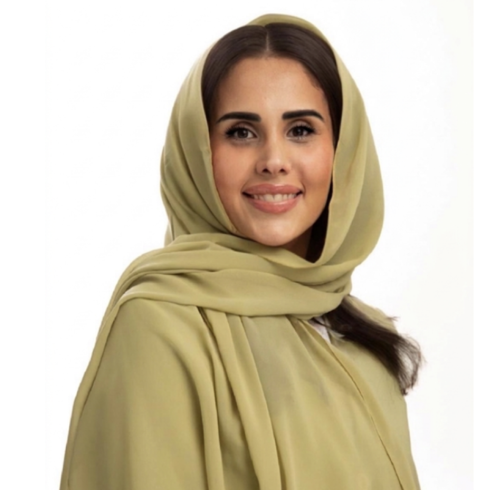 الفنانة السعودية بدور الثنيان... حين يتحول التراث إلى لغة بصرية معاصرة