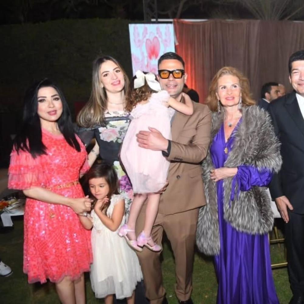 محمد إمام وزوجته وابنته