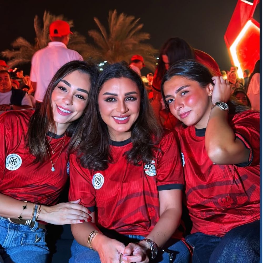أنغام تحتفل بفوز مصر