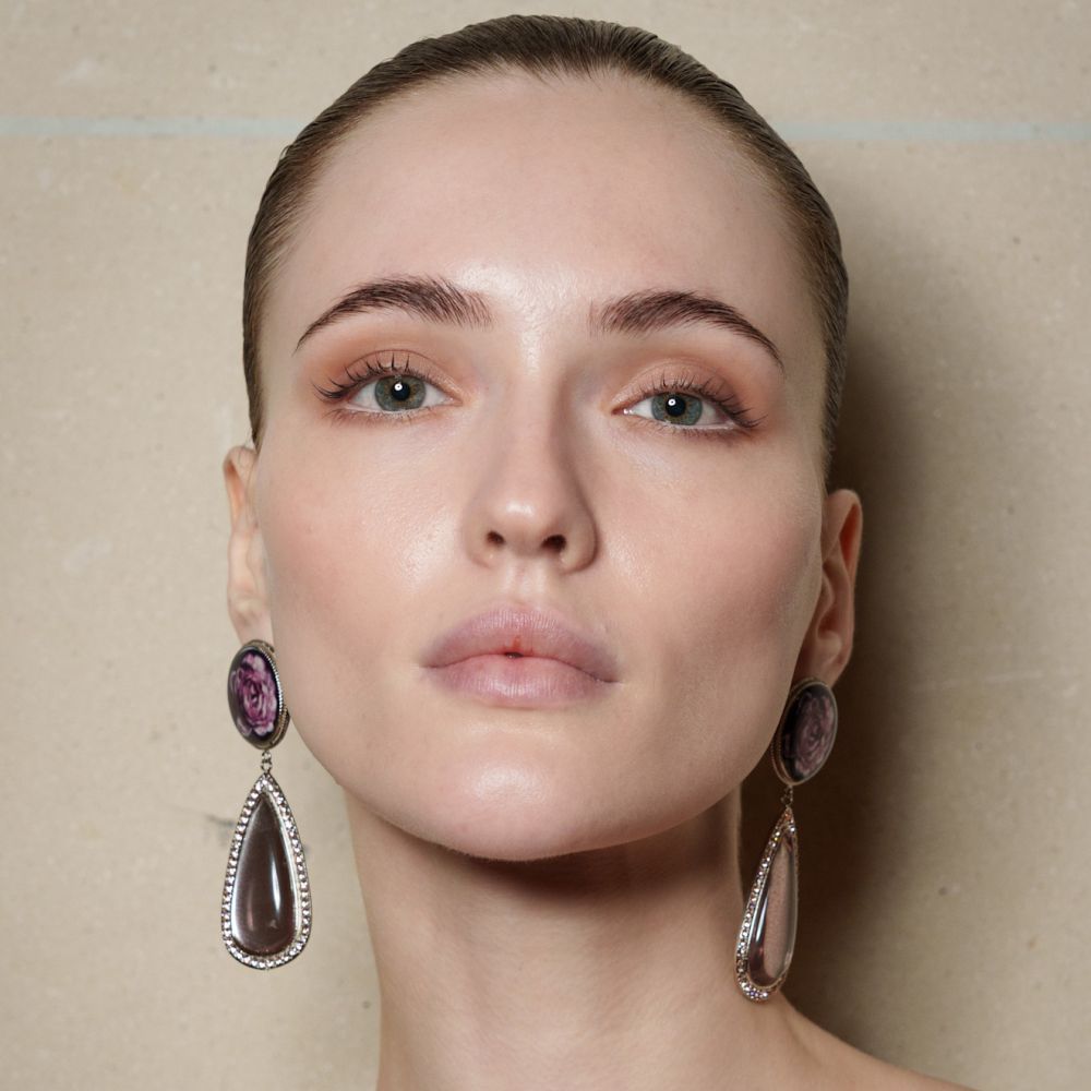 تجنّبي اللجوء إلى الرموش الاصطناعية على طريقة دار Georges Hobeika