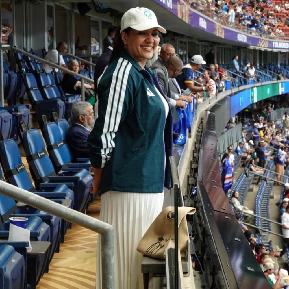 صاحبة السمو الملكي الأميرة ريما بنت بندر في مدرجات كأس العالم 2026 بإطلالة من العلامة السعودية “Kayanee”