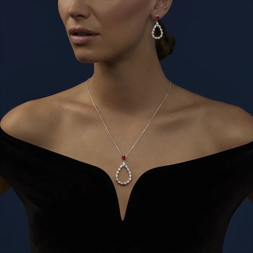 أقراط للسهرات من  Chopard