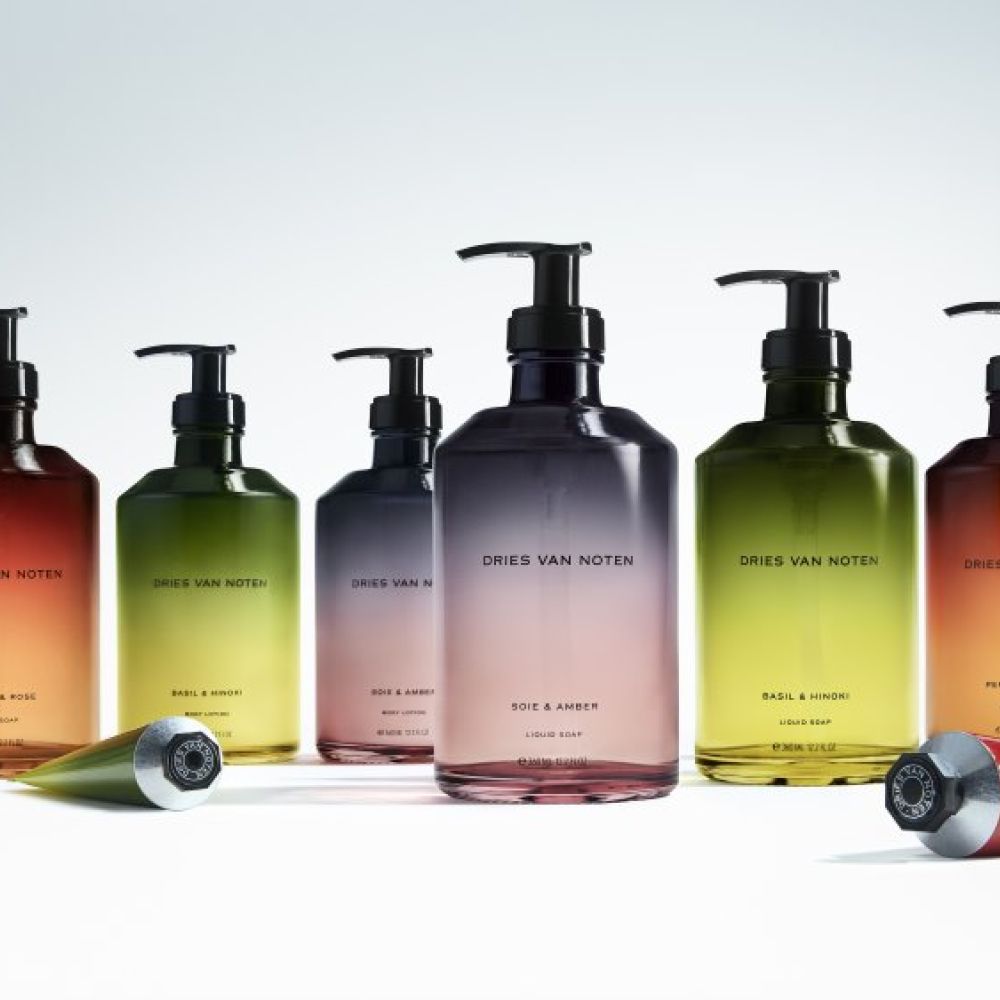 علامة DRIES VAN NOTEN BEAUTY تطلق تشكيلتها الجديدة من مستحضرات العناية بالجسم واليدين