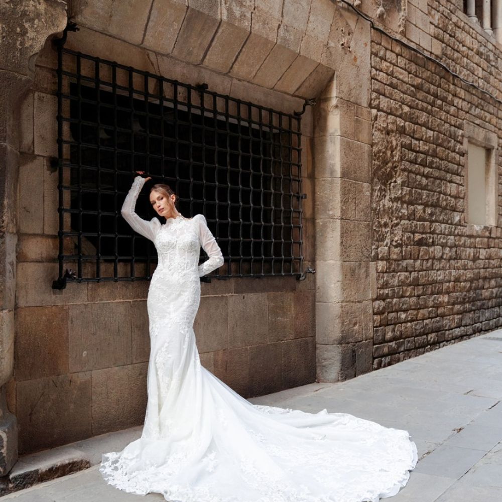 اناقة الاكمام الطويلة لفستان الزفاف من توقيع دار Ricca Sposa