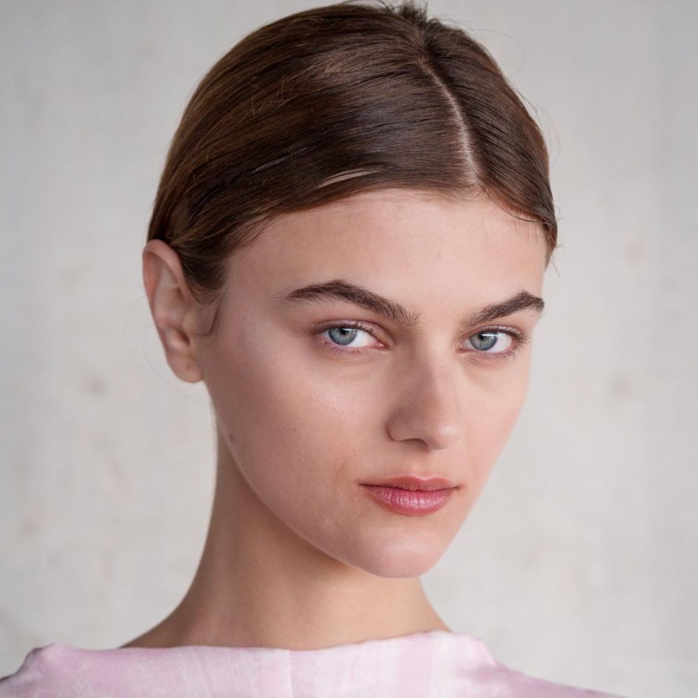 ترند Barbie Arm لذراعين أنحف.. التقنيات والطرق الأكثر شيوعاً